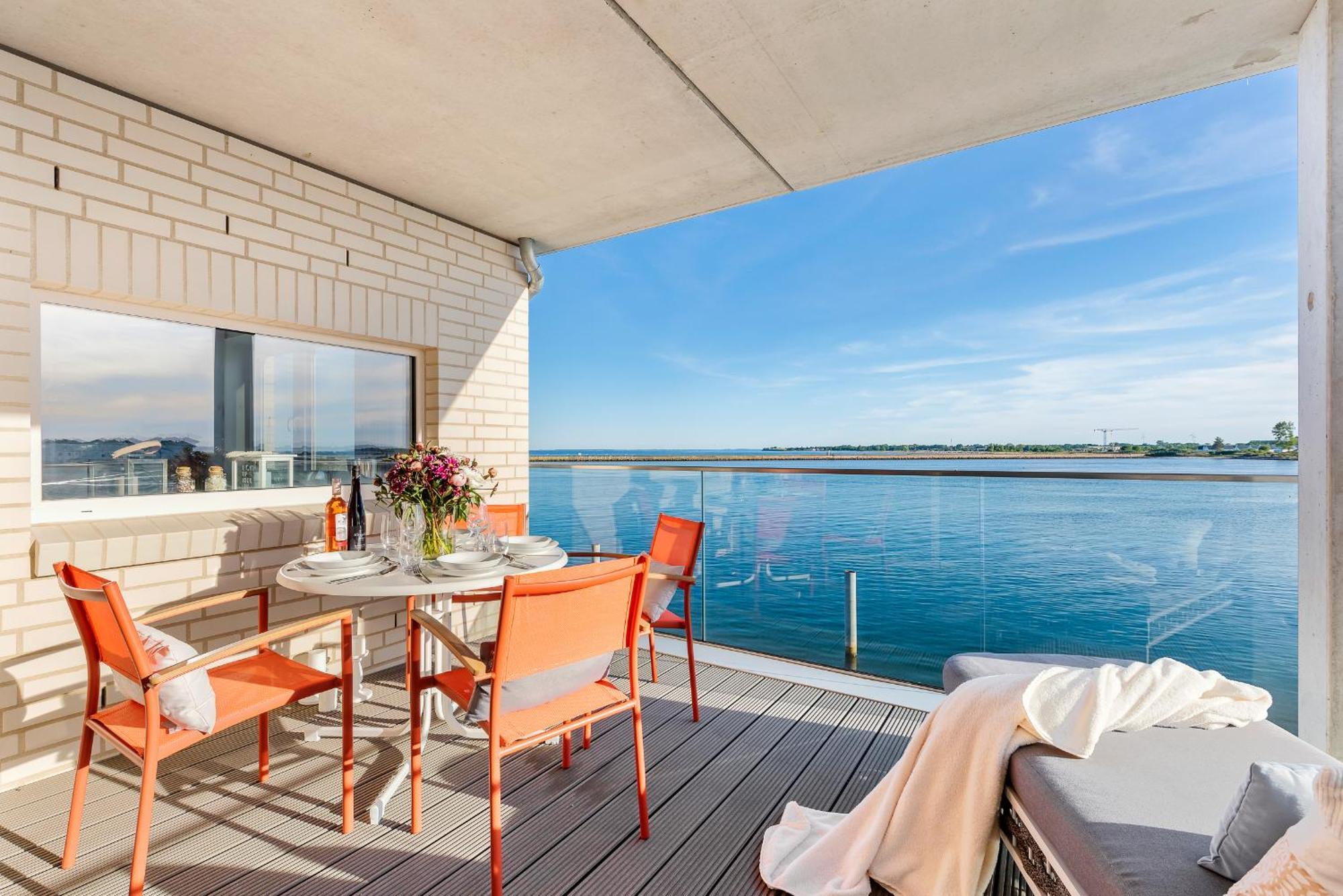 Horizont- Direkt Am Wasser, Hafenblick, Fahrstuhl, Sauna, Ueberdachter Balkon Olpenitz Exterior photo